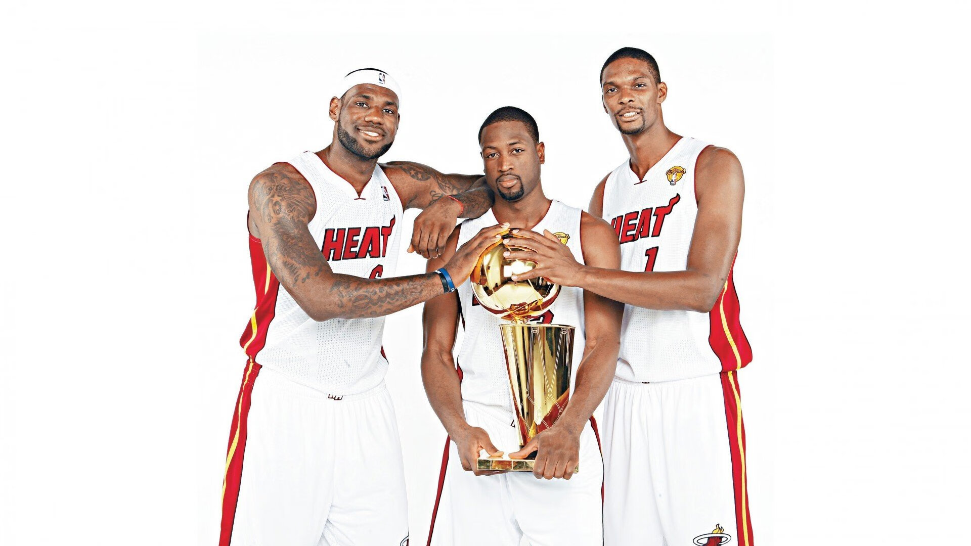 世界游泳赛事最新成绩